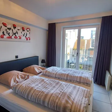 Residentie Sofia, Coxy-beach, Iepenwal, Kraaienest, Atlantic, Royal, Miramar * Koksijde
