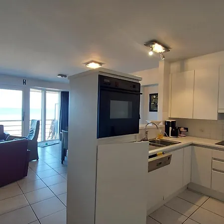 Residentie Sofia, Coxy-beach, Iepenwal, Kraaienest, Atlantic, Royal, Miramar Appartement *